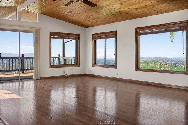 20682 Hill Top Drive, Riverside, CA 92507