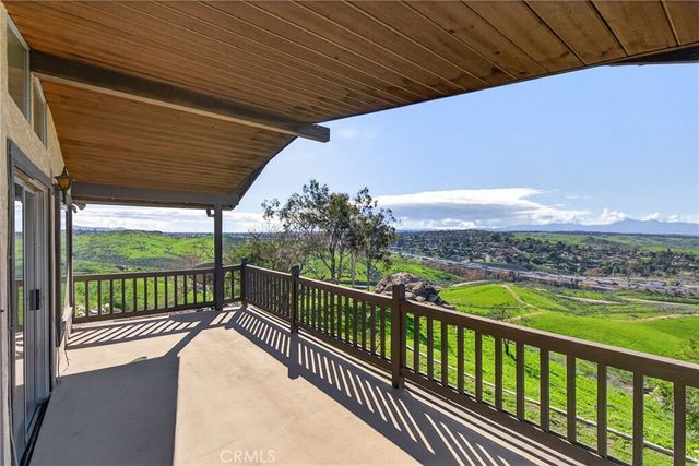 20682 Hill Top Drive, Riverside, CA 92507