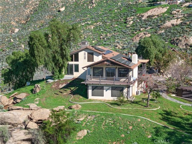 20682 Hill Top Drive, Riverside, CA 92507