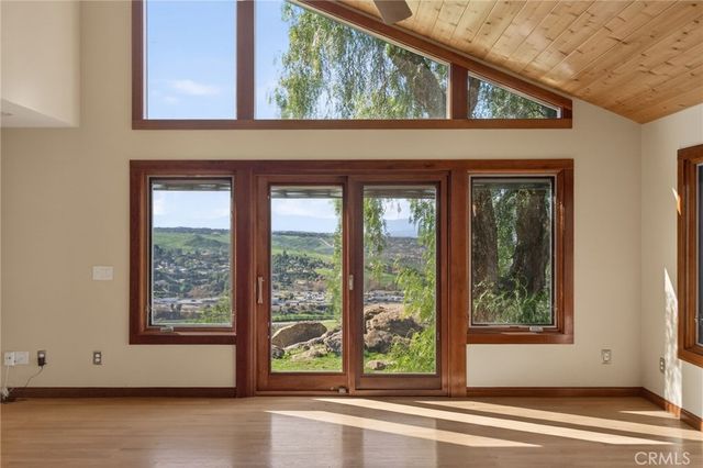 20682 Hill Top Drive, Riverside, CA 92507