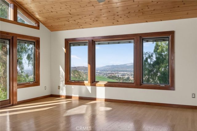 20682 Hill Top Drive, Riverside, CA 92507