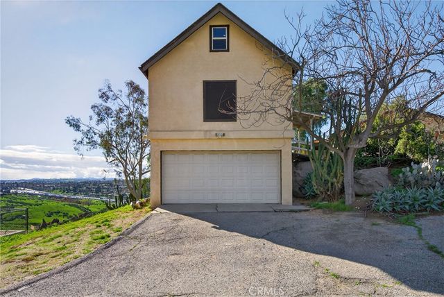 20682 Hill Top Drive, Riverside, CA 92507