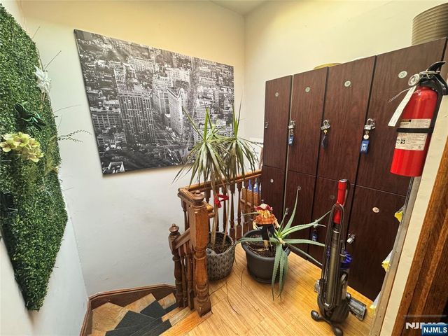 7633 Kennedy Boulevard, North Bergen, NJ 07047