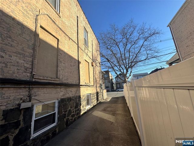 7633 Kennedy Boulevard, North Bergen, NJ 07047
