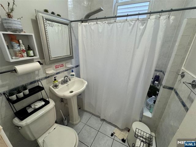 7633 Kennedy Boulevard, North Bergen, NJ 07047