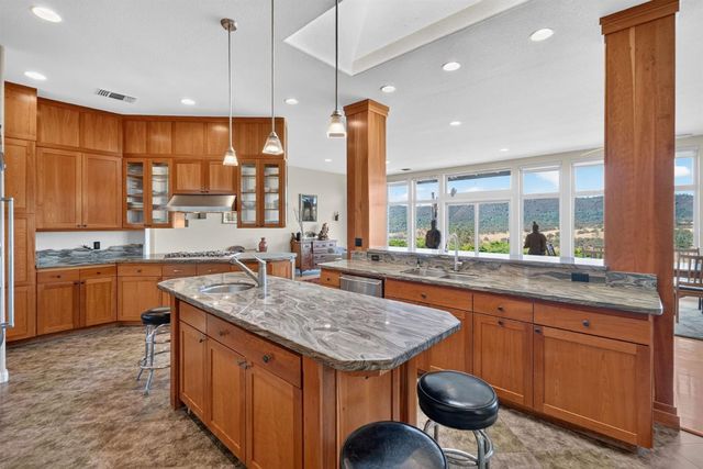 1436 Hidden Bridge Rd, El Dorado Hills, CA 95762