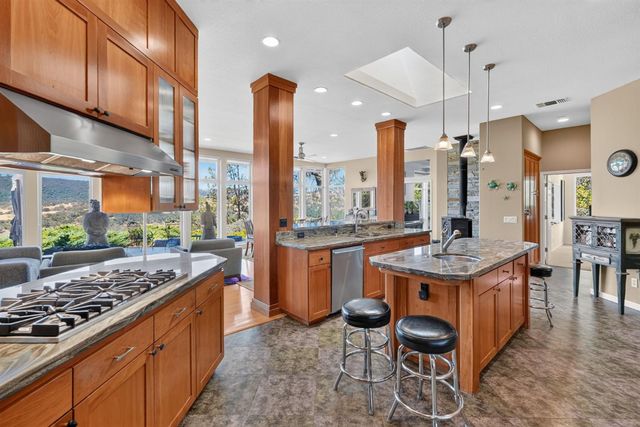 1436 Hidden Bridge Rd, El Dorado Hills, CA 95762