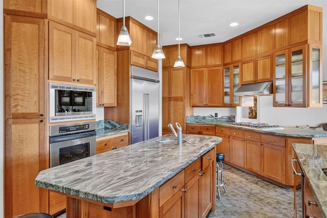 1436 Hidden Bridge Rd, El Dorado Hills, CA 95762
