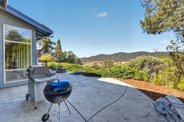 1436 Hidden Bridge Rd, El Dorado Hills, CA 95762