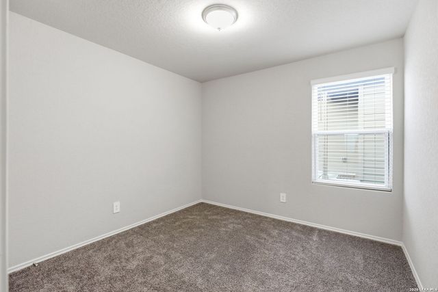 13012 Heathers Reef, St Hedwig, TX 78152