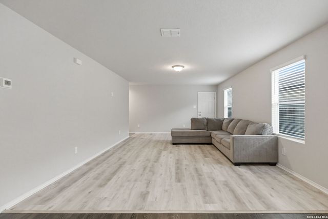 13012 Heathers Reef, St Hedwig, TX 78152