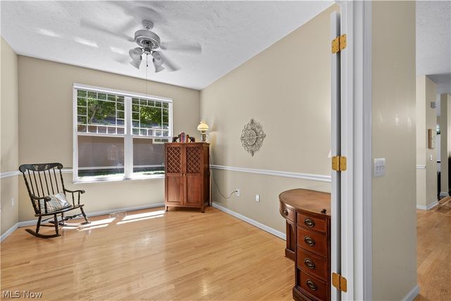 1936 Pembrooke Lane, Avon, OH 44011