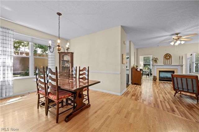 1936 Pembrooke Lane, Avon, OH 44011