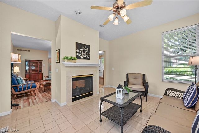 1936 Pembrooke Lane, Avon, OH 44011