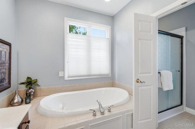 819 River Forest Drive, Hamilton Twp, OH 45039