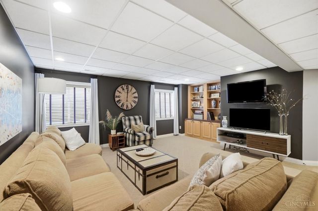 819 River Forest Drive, Hamilton Twp, OH 45039