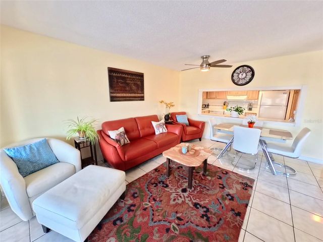 7701 STARKEY ROAD 436, Seminole, FL 33777