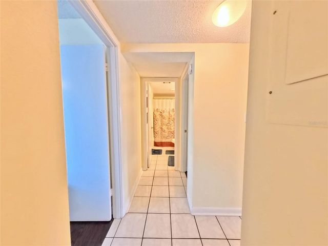 7701 STARKEY ROAD 436, Seminole, FL 33777