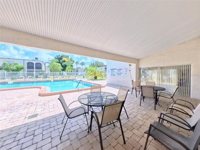 7701 STARKEY ROAD 436, Seminole, FL 33777