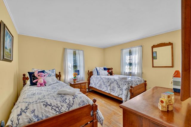 19 Whig Street, Dennis, MA 02638