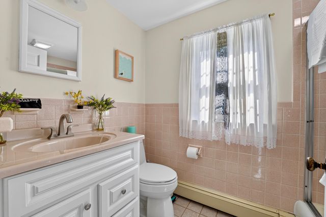 19 Whig Street, Dennis, MA 02638
