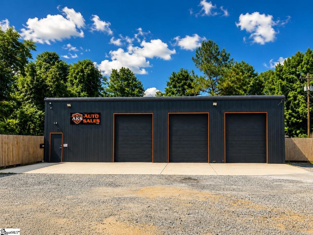 176 Bomar Street, Inman, SC 29349