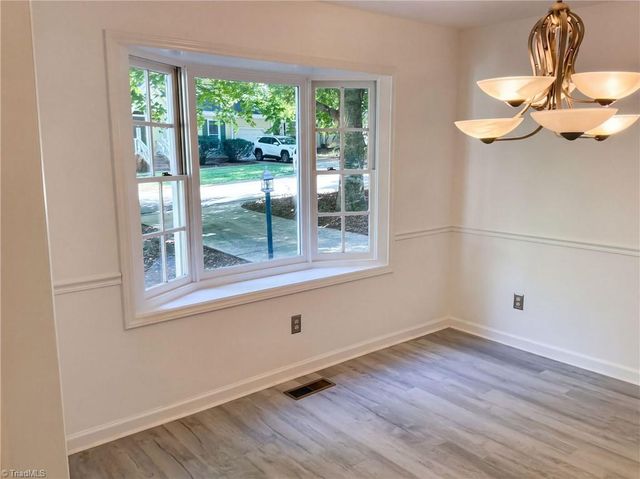 4219 King Edward Court, Greensboro, NC 27455