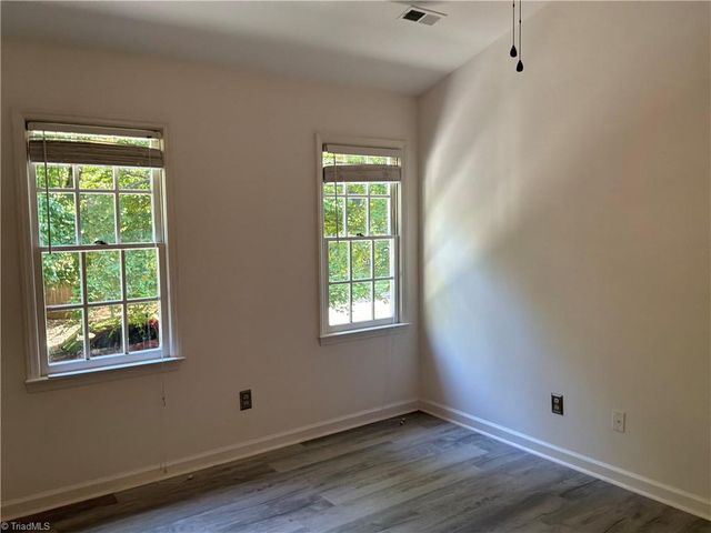 4219 King Edward Court, Greensboro, NC 27455