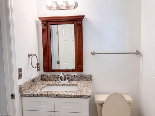 4219 King Edward Court, Greensboro, NC 27455