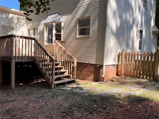 4219 King Edward Court, Greensboro, NC 27455