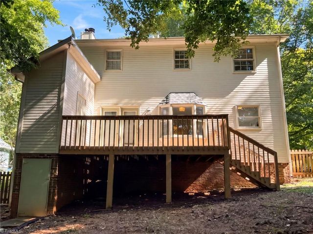 4219 King Edward Court, Greensboro, NC 27455