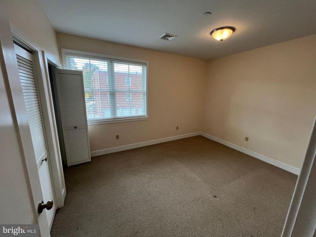 7733 WINSTON RD, Philadelphia, PA 19118
