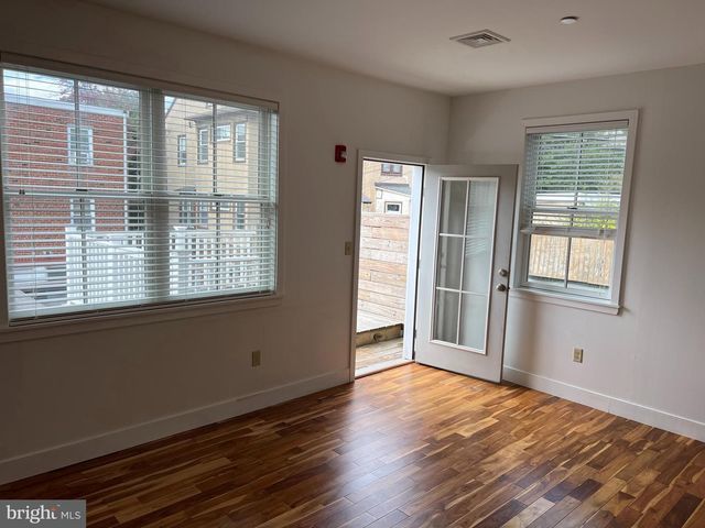 7733 WINSTON RD, Philadelphia, PA 19118