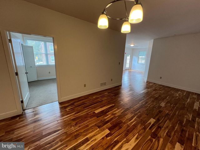 7733 WINSTON RD, Philadelphia, PA 19118