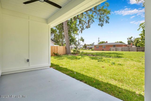 9552 TAYLOR FIELD Road, Jacksonville, FL 32222
