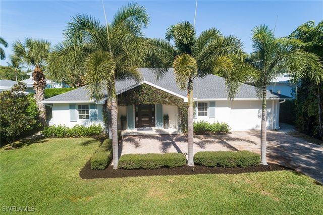 339 4th AVE N, Naples, FL 34102