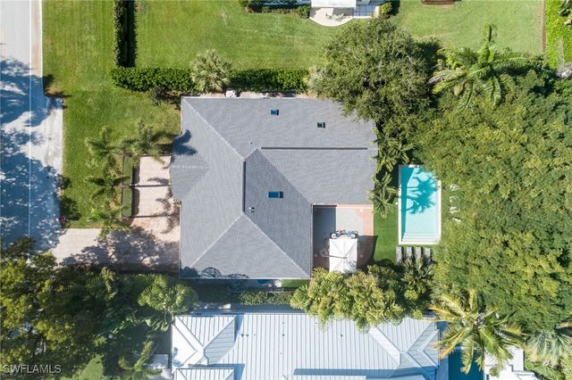 339 4th AVE N, Naples, FL 34102