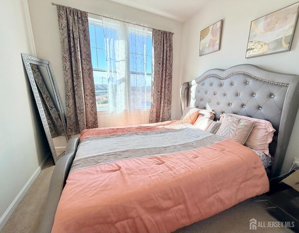 338 South Drive, North Brunswick, NJ 08902