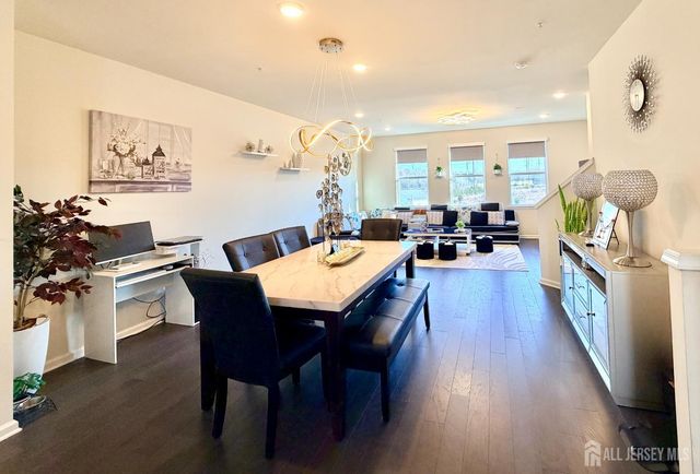 338 South Drive, North Brunswick, NJ 08902