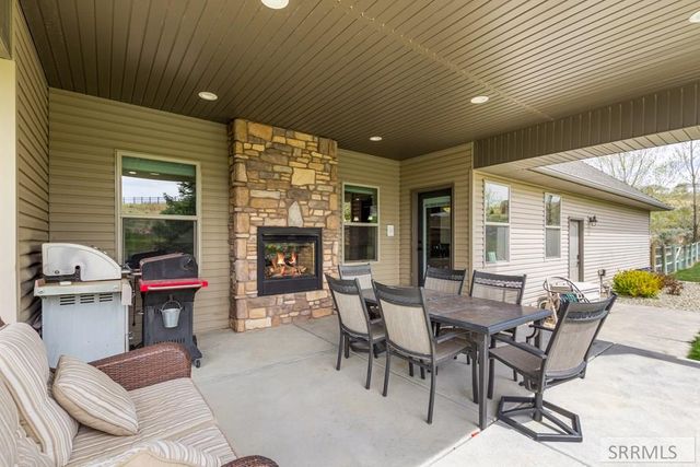 6568 E Middle Fork Road, Idaho Falls, ID 83406