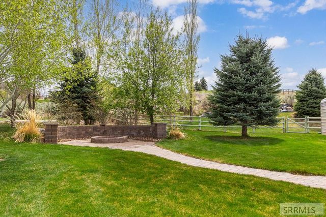 6568 E Middle Fork Road, Idaho Falls, ID 83406
