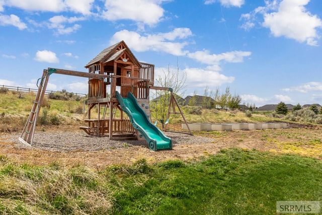 6568 E Middle Fork Road, Idaho Falls, ID 83406