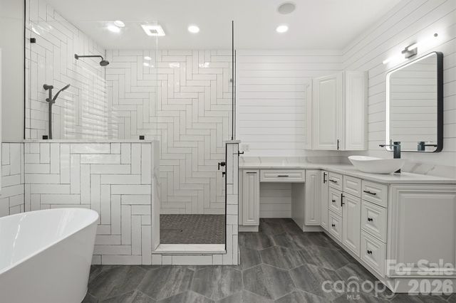 4412 Lake Forest Road, Denver, NC 28037