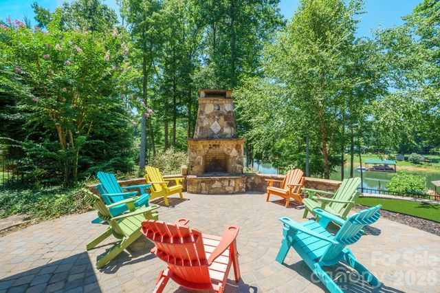 4412 Lake Forest Road, Denver, NC 28037