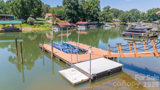 4412 Lake Forest Road, Denver, NC 28037