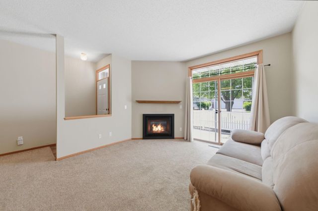 14172 Plymouth Avenue 28, Burnsville, MN 55337