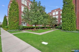 2212 Riverside Avenue 212, Englewood, NJ 07631