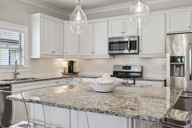 2037 Ryecroft Ln, Franklin, TN 37064