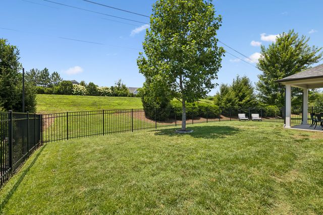 2037 Ryecroft Ln, Franklin, TN 37064