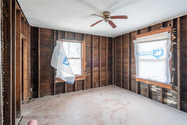 1610 E Grand Avenue, Des Moines, IA 50316